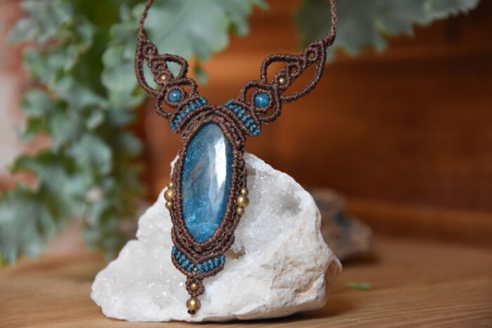 Collier Erumë – Image 4