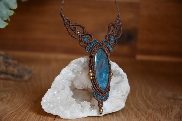 Collier Erumë – Image 3
