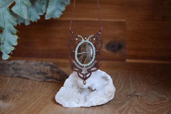 Collier Kemen