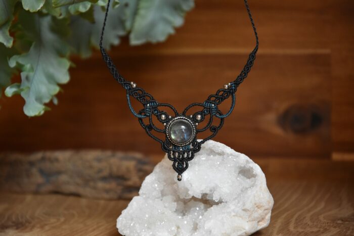 Collier Naïté