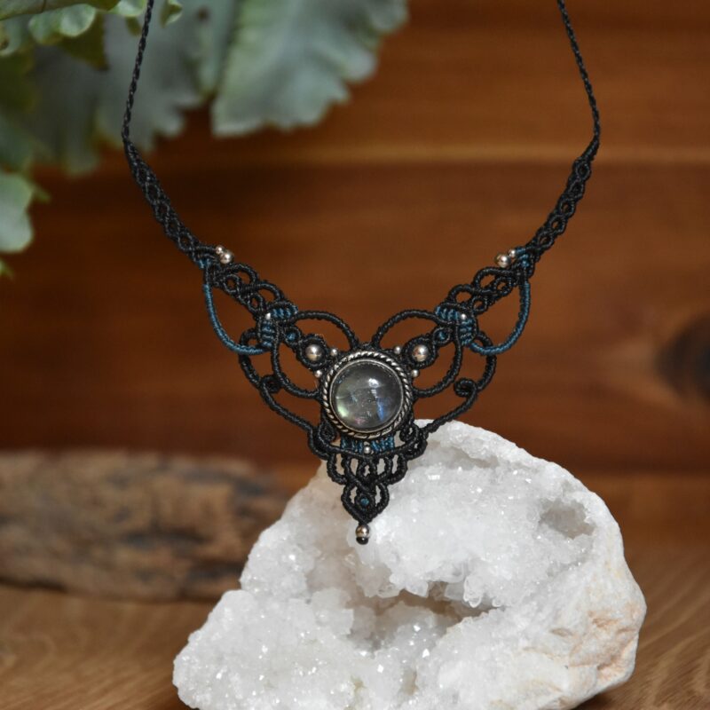 Collier Naïté